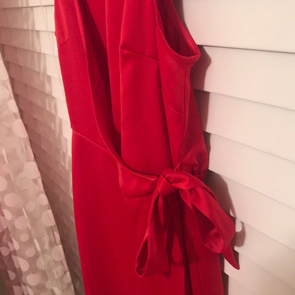 Red summertime dress - Picture 4 of 4